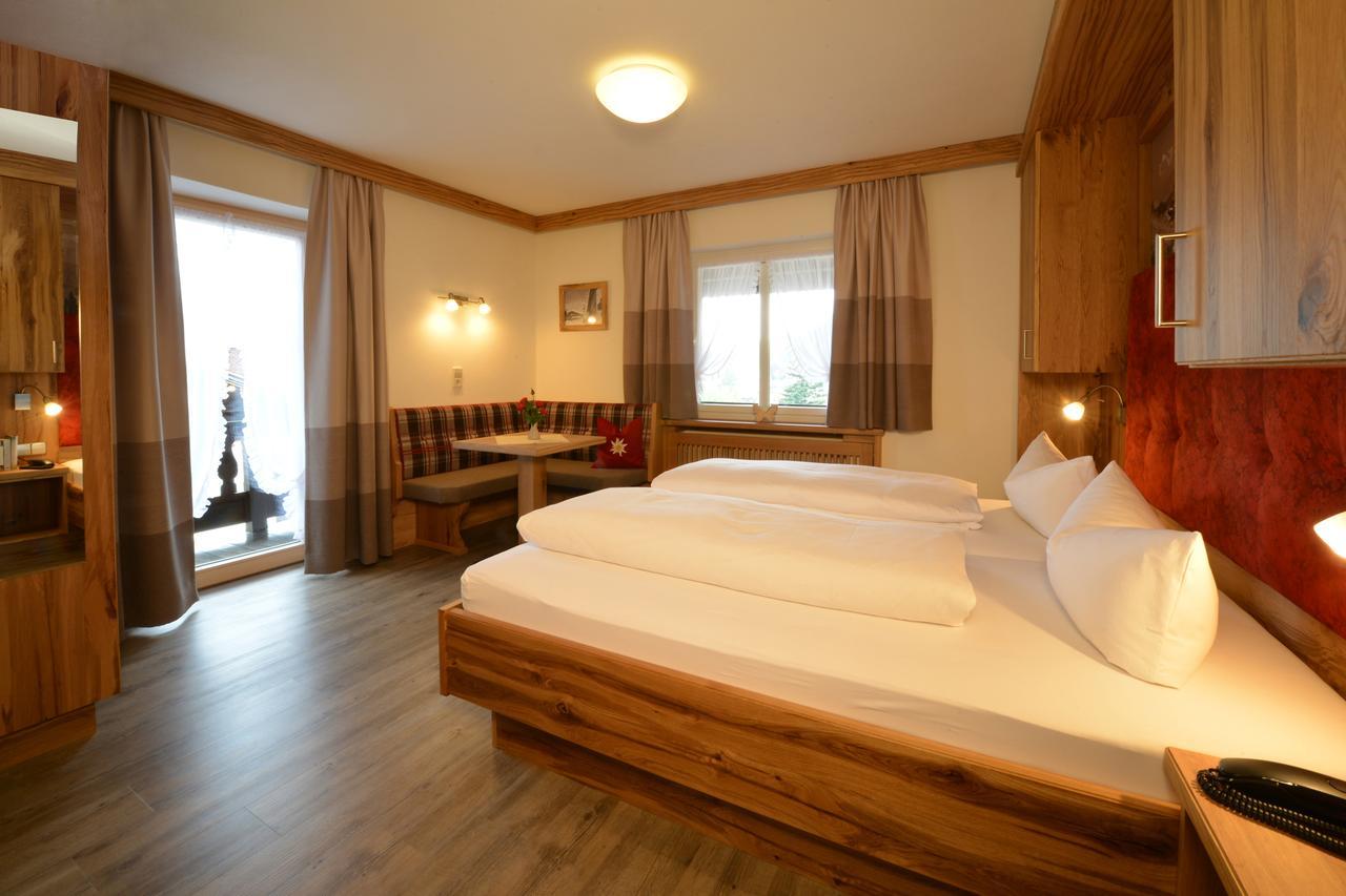 Hotel Edelweiss Garni Reit im Winkl Buitenkant foto