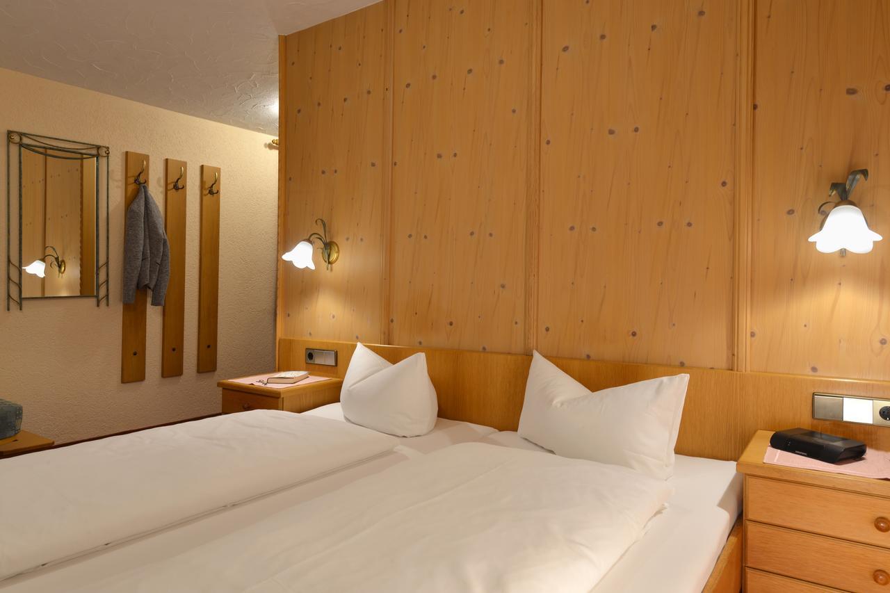 Hotel Edelweiss Garni Reit im Winkl Buitenkant foto