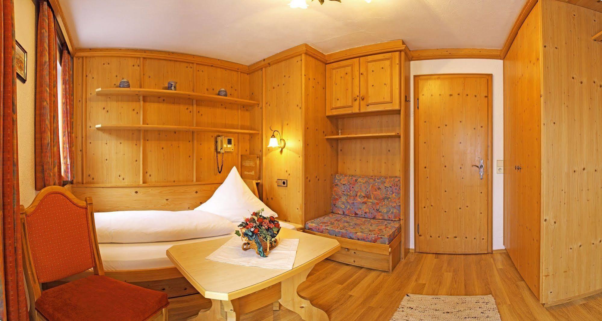 Hotel Edelweiss Garni Reit im Winkl Buitenkant foto