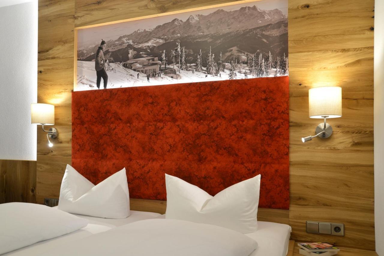 Hotel Edelweiss Garni Reit im Winkl Buitenkant foto