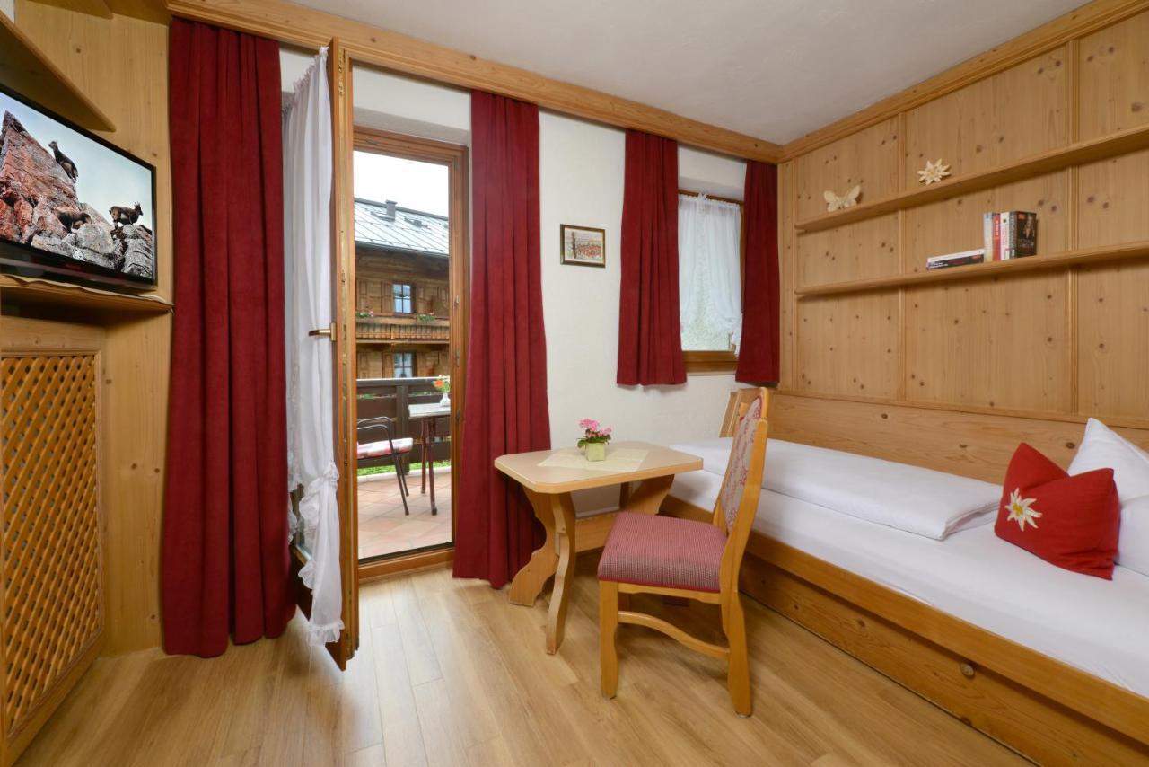 Hotel Edelweiss Garni Reit im Winkl Buitenkant foto