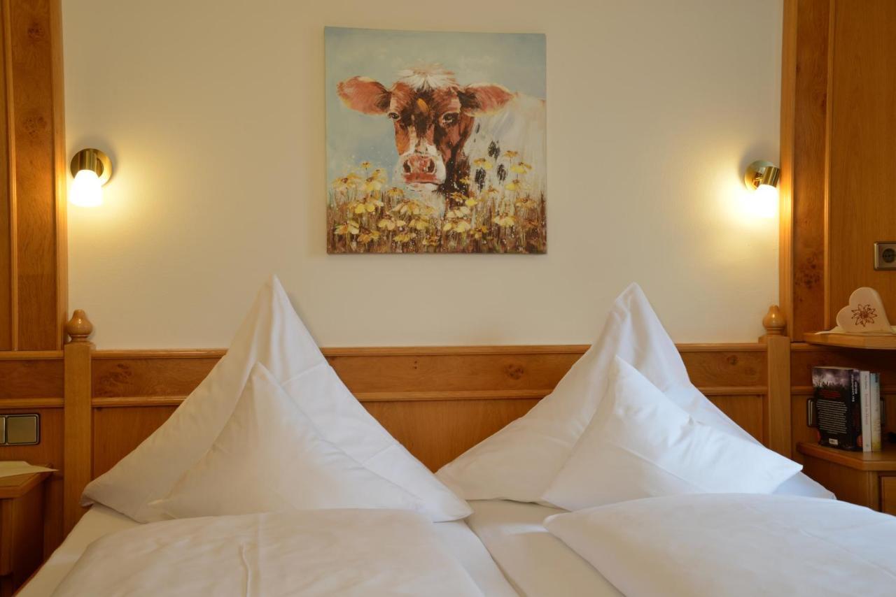 Hotel Edelweiss Garni Reit im Winkl Buitenkant foto